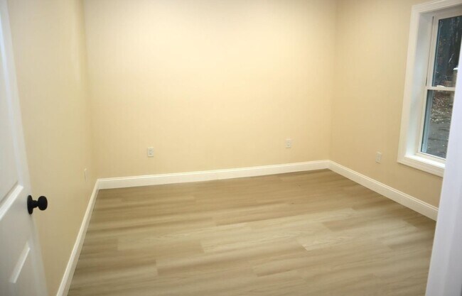 Photo - 615 White School House Rd