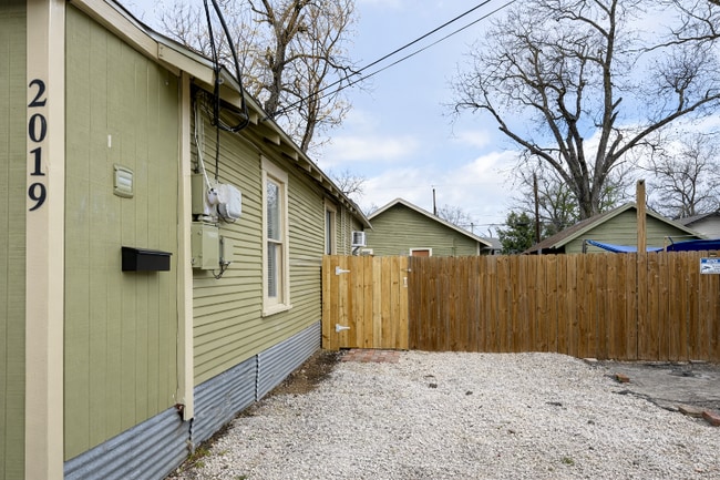 Photo - 2019 Beaver Ln