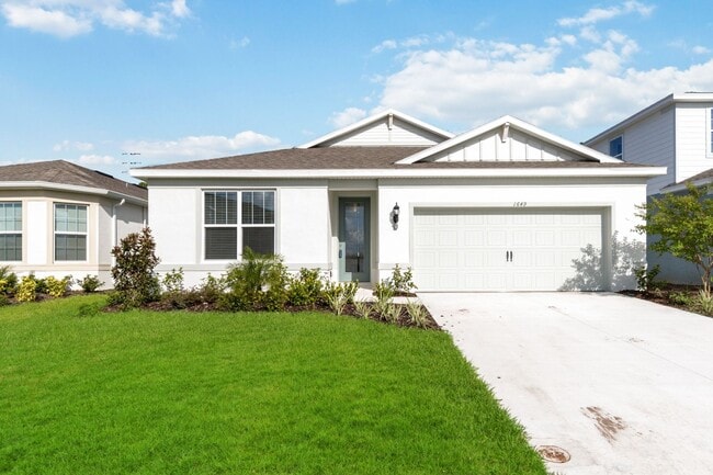 Building Photo - Beautiful 4/2 Energy Efficient Home in St....
