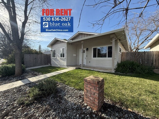 Building Photo - 1472 Hooker Oak Ave