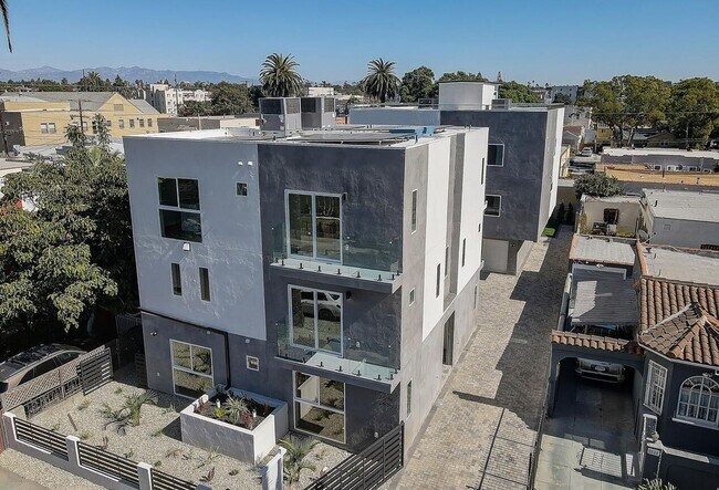 2638 Virginia Rd Unit #2638 1/2