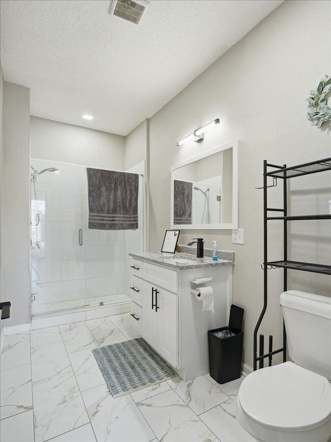 Photo - 304 N Grand Ave