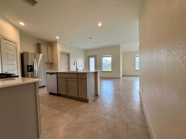 Photo - 28930 Yukon River Ct