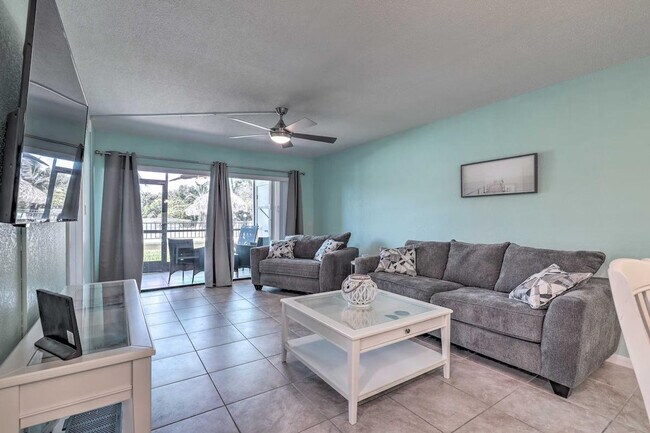 Building Photo - 6372 Palma Del Mar Blvd S Unit ID1385893P