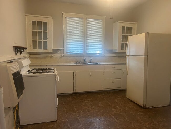 Photo - 2124 Maple St Unit A