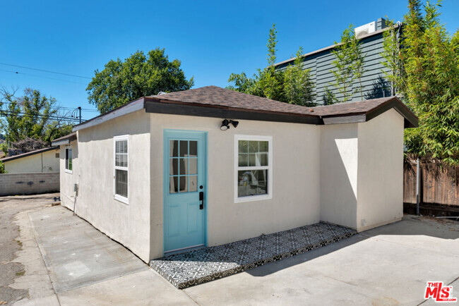 Building Photo - 3214 Atwater Ave Rental