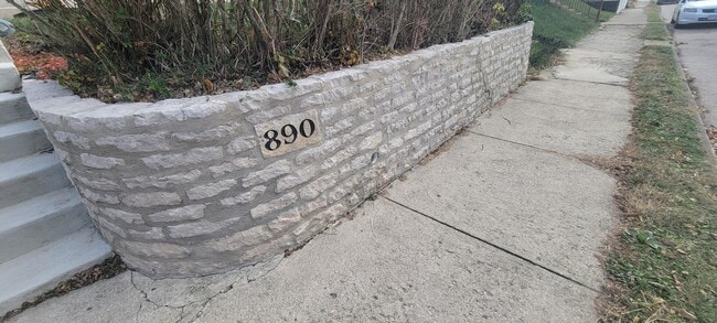 Photo - 890 Linwood Ave