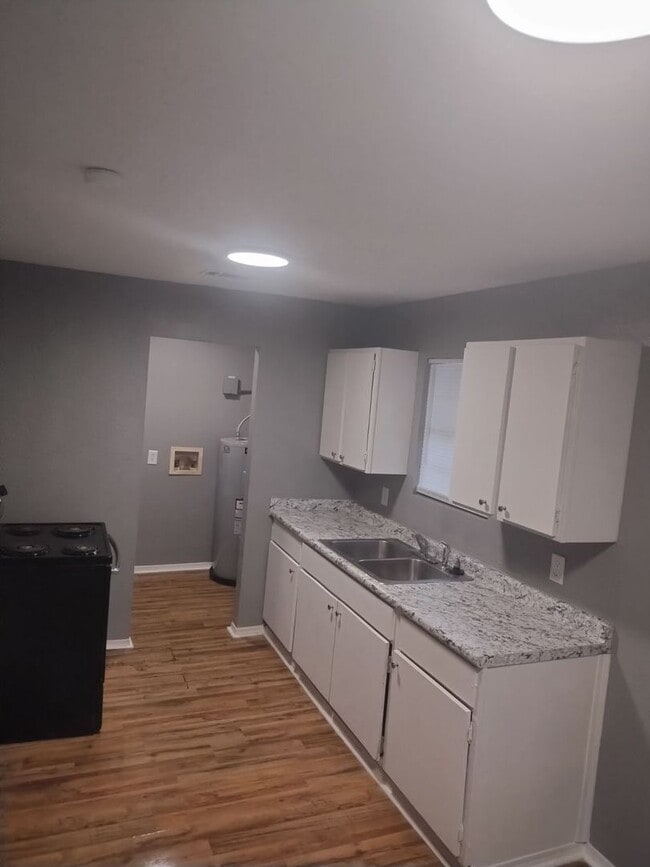 Photo - 207 S 15th St