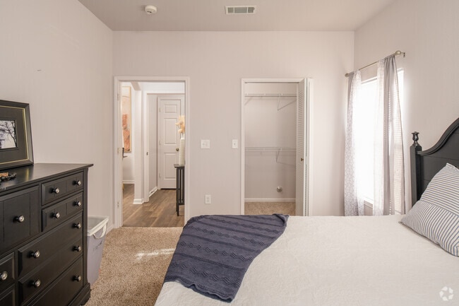 2BR - 2BA, 1142SF