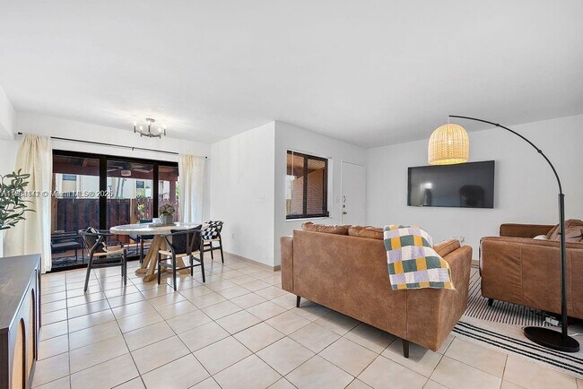 Photo - 241 W Park Dr Unit 5-103