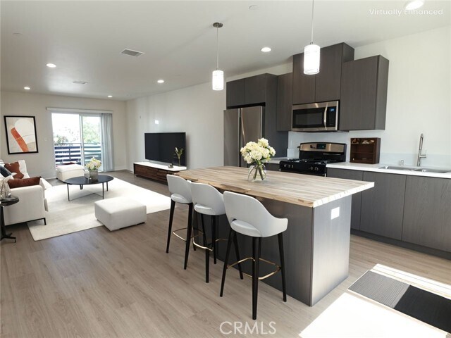 Photo - 2410 Carmona Ave