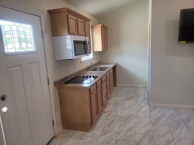 Photo - 16185 MS-603