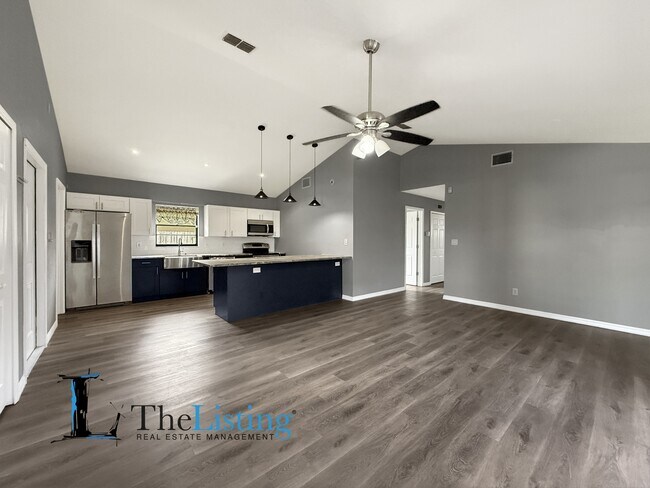 Photo - 766 91st Ave N