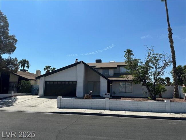 Building Photo - 5929 W Cherokee Ave