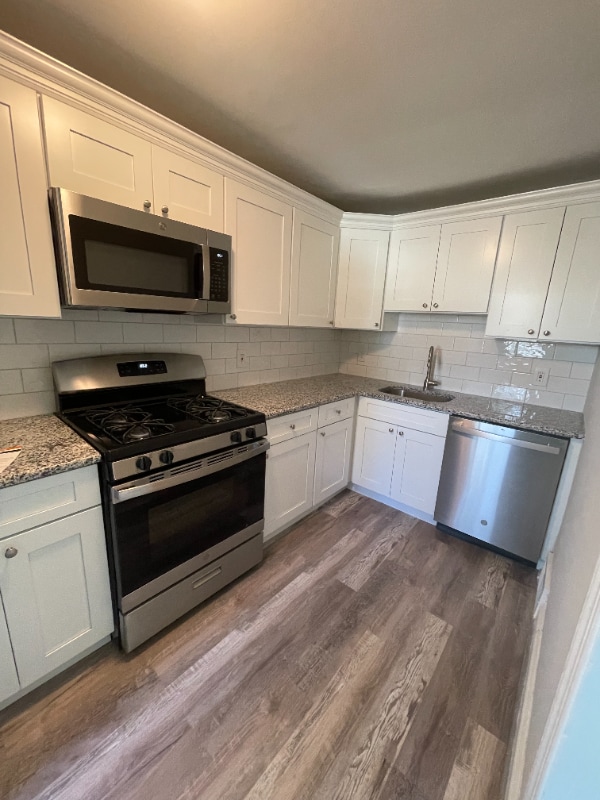 Photo - 304 W 22nd St