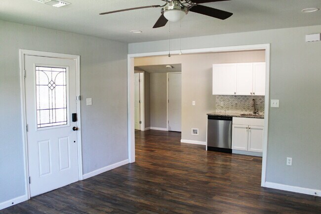 Photo - Charming 3-Bedroom, 2-Bath home – Perfect Fort Worth Living!