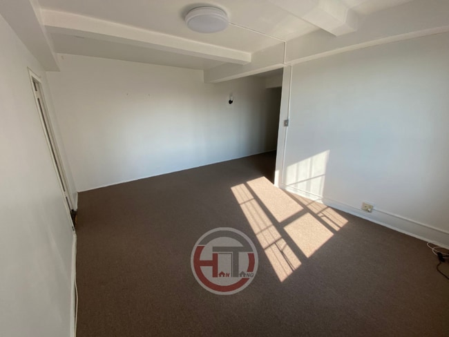 Photo - 1595 Unionport Rd