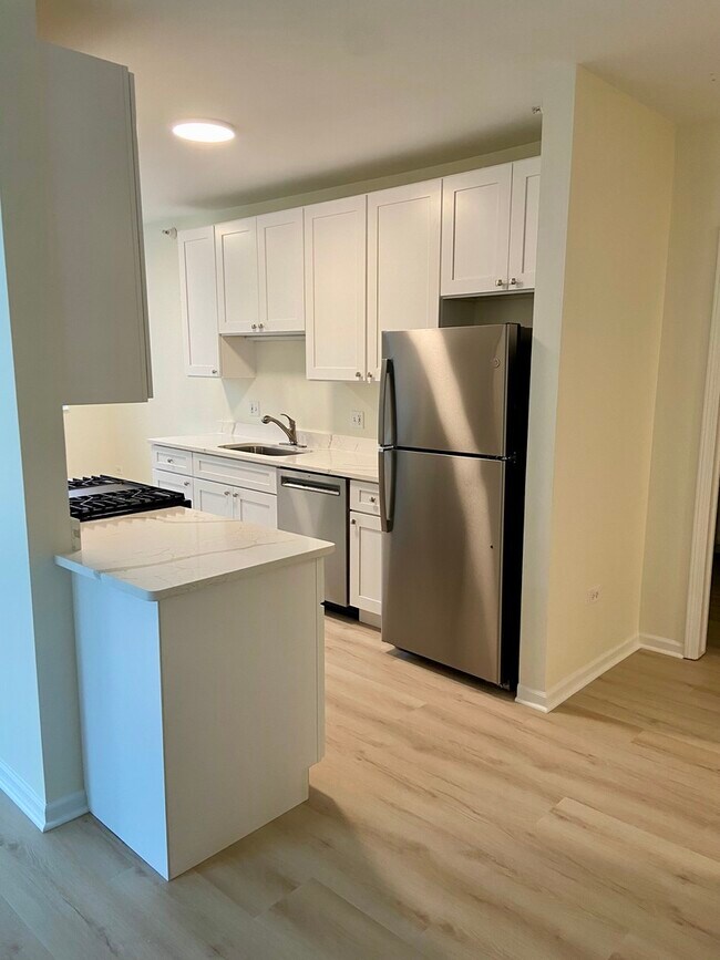 Photo - 600 N Dearborn St Unit 812