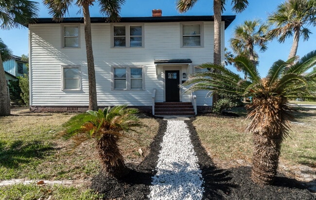 Building Photo - Pristine Neptune Beach Remodel: 2 Blocks to the Sand and Walkable to Everything!