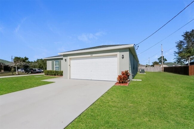 Photo - 511 SW Nadell Ave