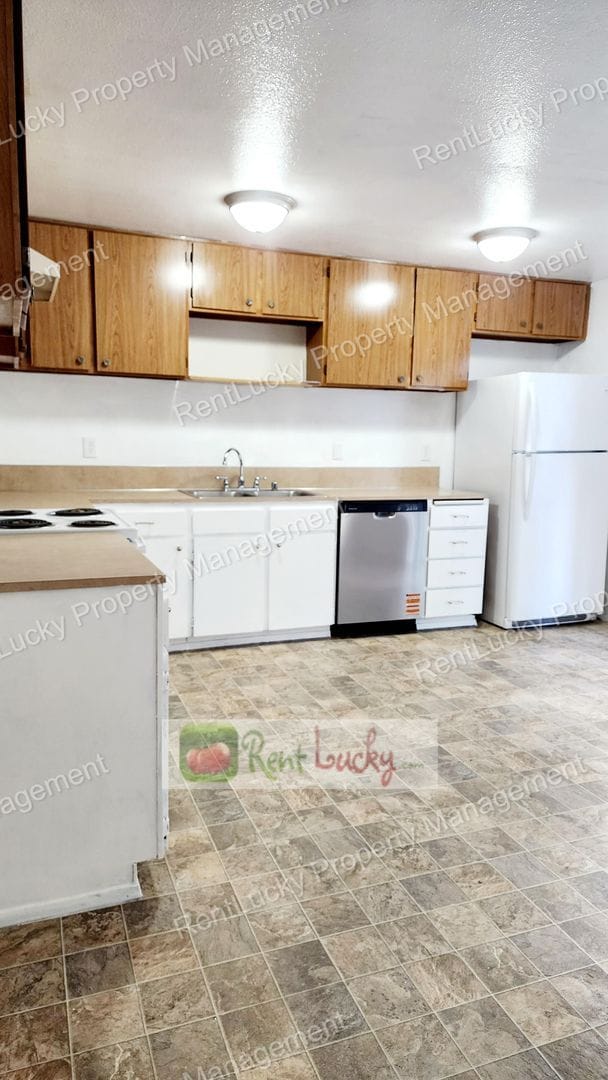 Photo - Green-Parkland Duplex Unit 13204 4th Ave Ct E