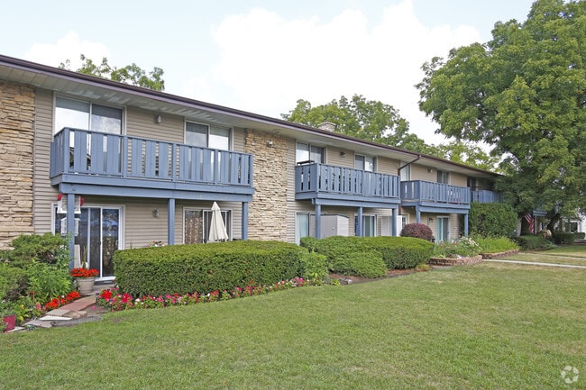 Oak Knoll Apartments - Oak Knoll Apartments