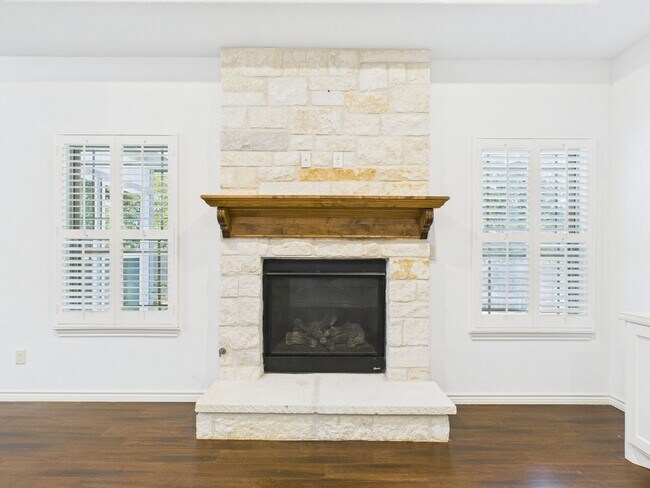 Photo - Sunroom Serenity & Backyard Bliss Retreat