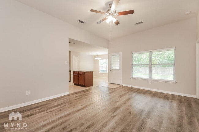Photo - 1014 Cottonwood Trail