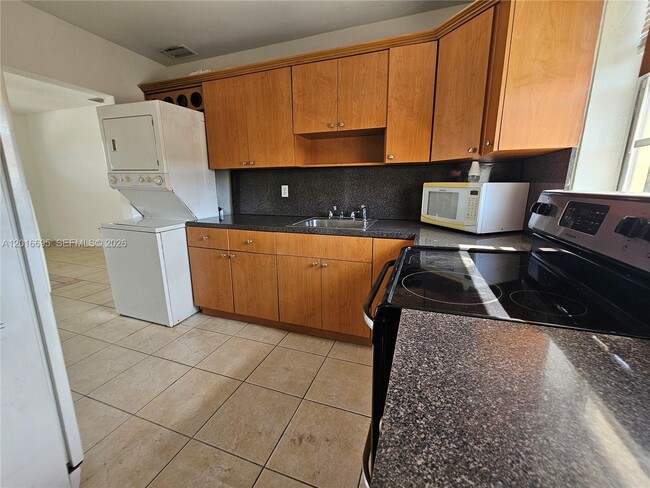 Photo - 2651 NW 13th St Unit 45
