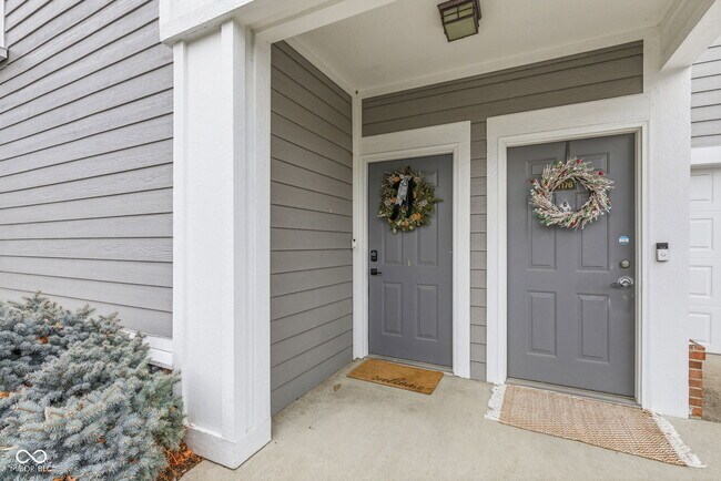 Building Photo - 1168 Shadow Ridge Rd Unit 550