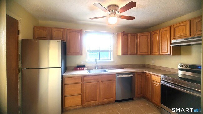 285 High Path Rd Unit 285