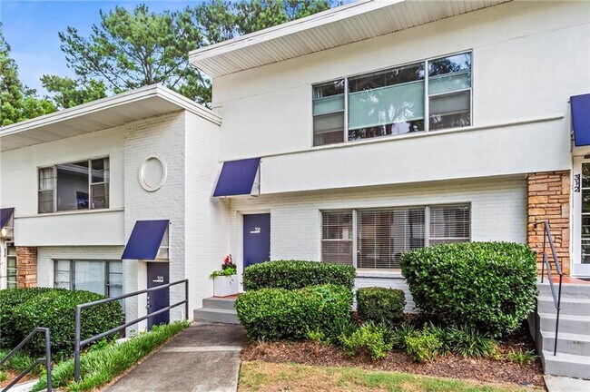 Photo - 2250 Cheshire Bridge Rd NE Unidad 311