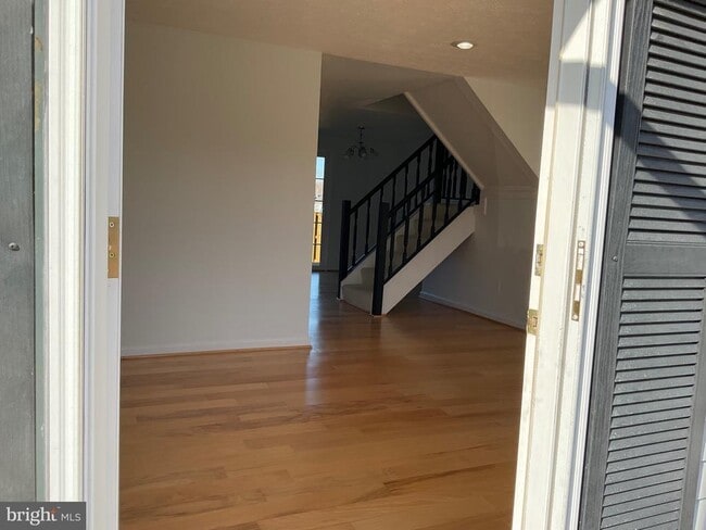 Photo - 4700 Still Pl