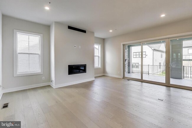 Photo - 6921 Renita Ln