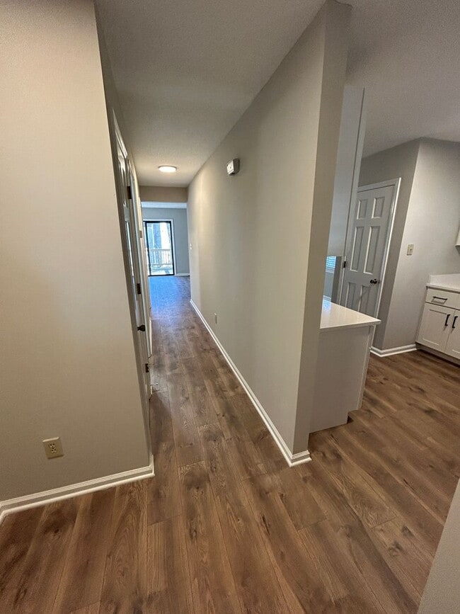 Photo - 6528 Thetford Ct