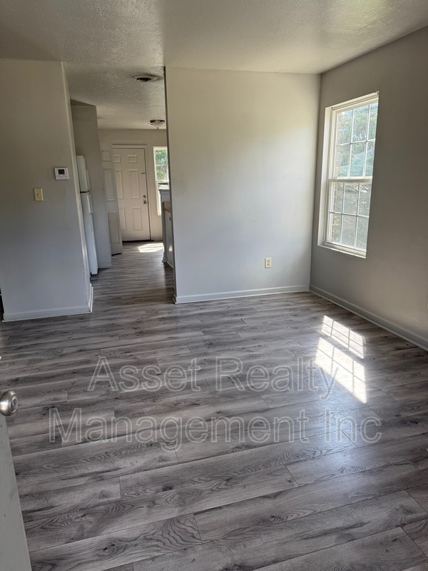 Photo - 230 Hardin Ln