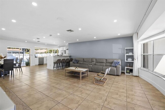 Photo - 3460 N 46th Ave