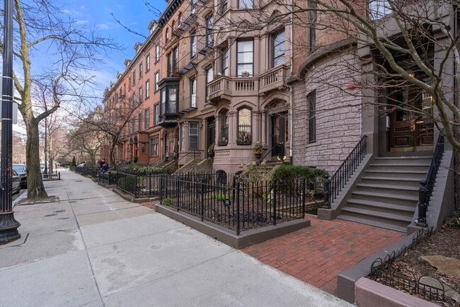 Photo - 167 Beacon St Unit 2