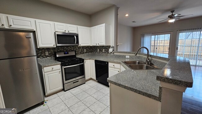 Photo - 1999 Hailston Dr NW