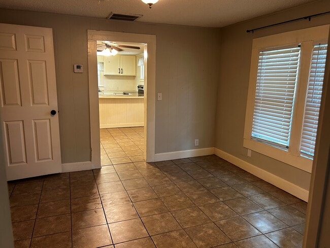 Photo - 229 N Garrison St