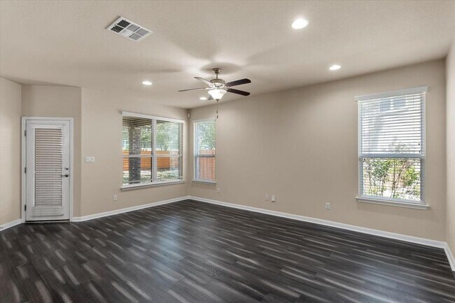 Photo - 3451 Mayfield Ranch Blvd Unidad 311-1