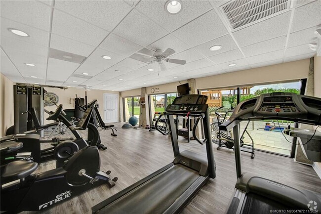 Building Photo - 10600 S Ocean Dr Unit 1205 Rental