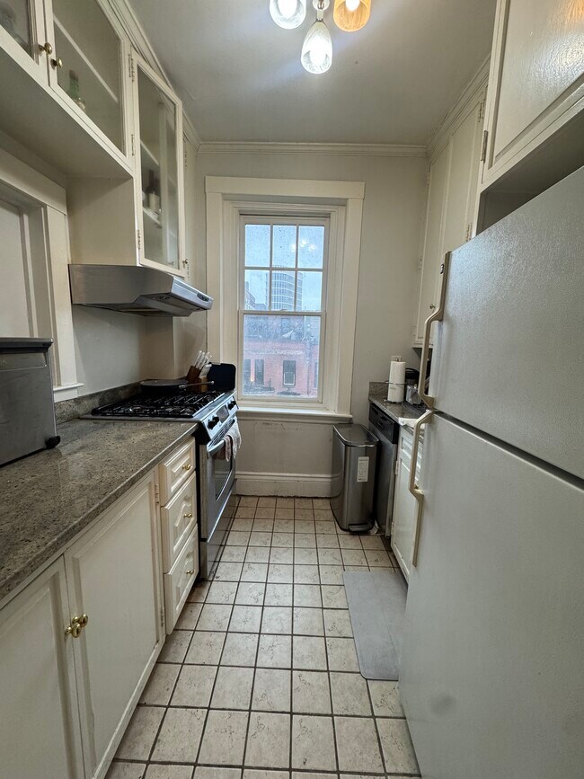 Photo - 282 Newbury St Unit 11