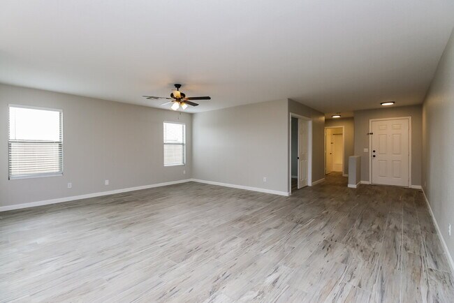 Photo - 2466 E Hazeltine Way