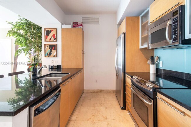 Photo - 950 Brickell Bay Dr Unidad 1211