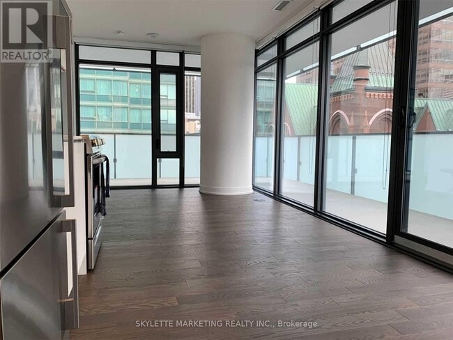 Photo - 25 Richmond St E Unité 812