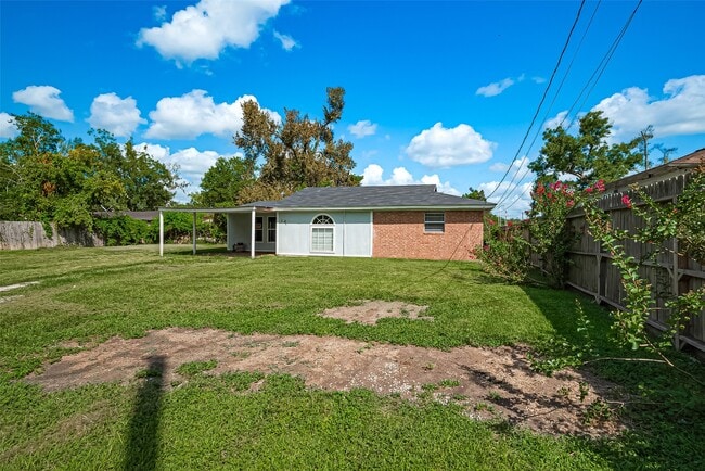 Photo - 227 N Austin Dr