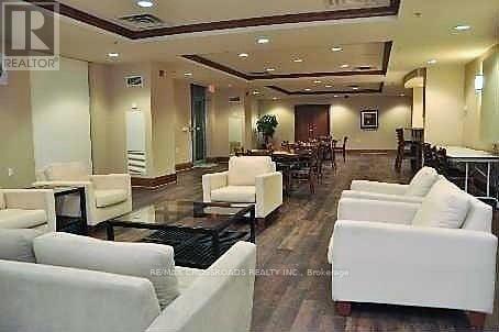 Photo - 23 Oneida Crescent Unité 801