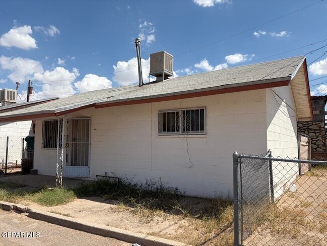 Photo - 7167 N Loop Dr