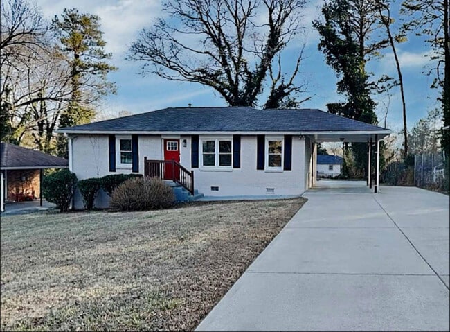 Building Photo - 2497 Brentwood Rd